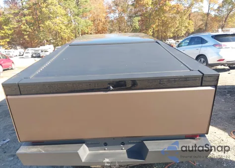 2024 Tesla Cybertruck All-Wheel Drive from USA, damaged, VIN 7G2CEHEDXRA001044